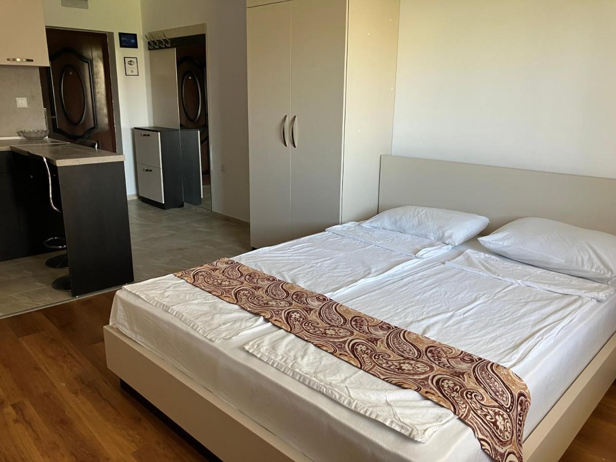 Apartments Dione Pomorie Exterior photo