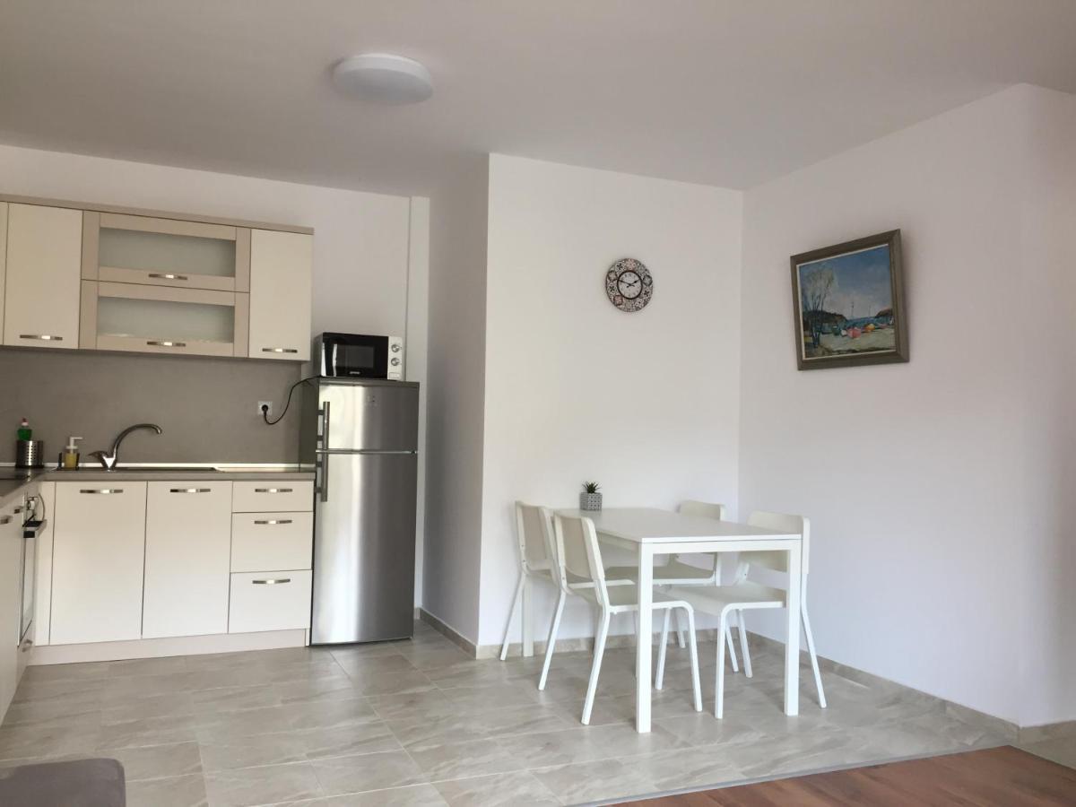 Apartments Dione Pomorie Exterior photo